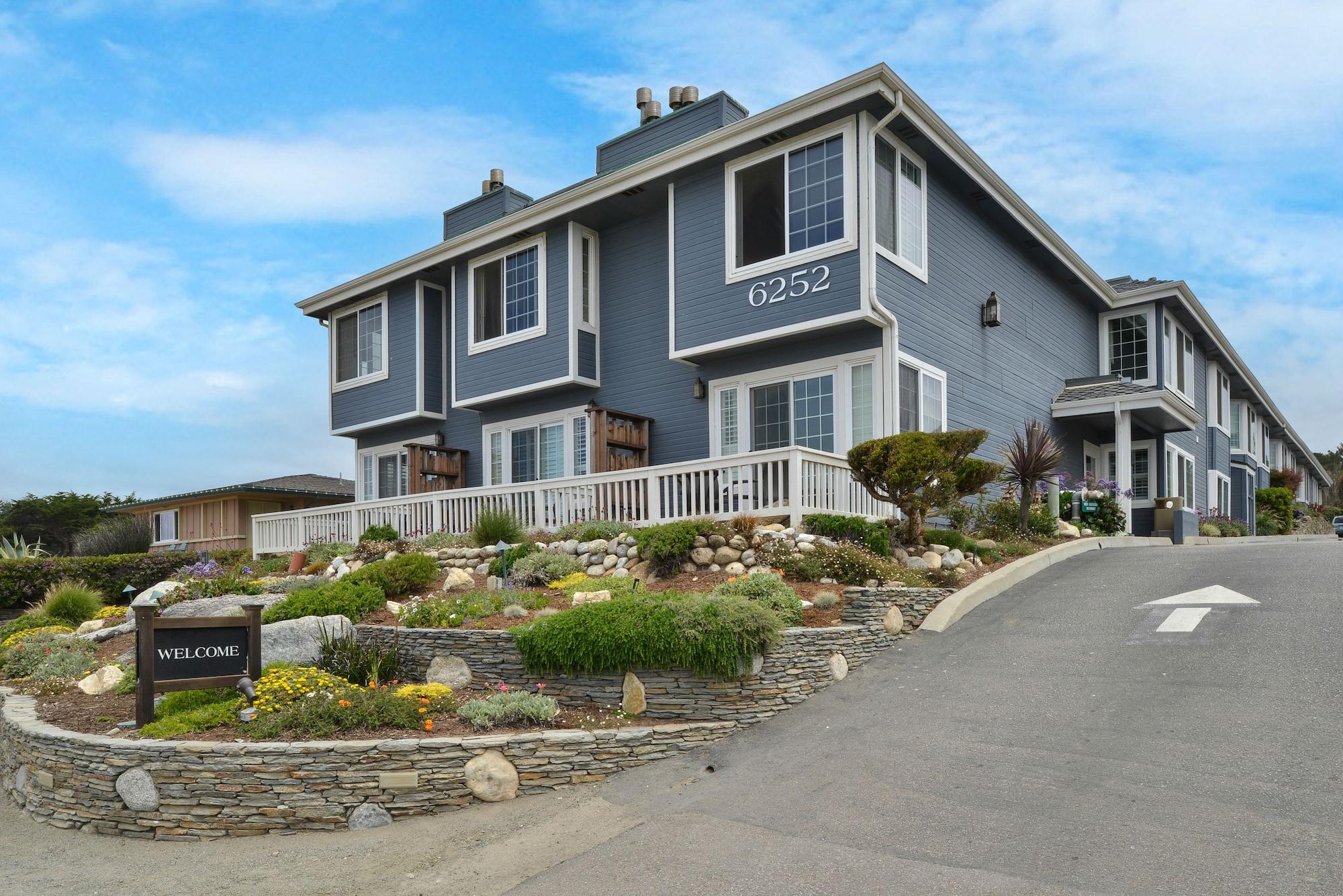 Sand Pebbles Inn Cambria Exterior photo
