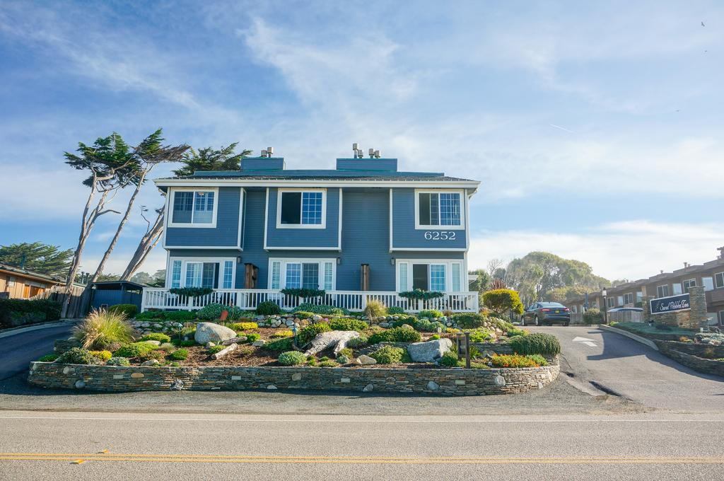 Sand Pebbles Inn Cambria Exterior photo