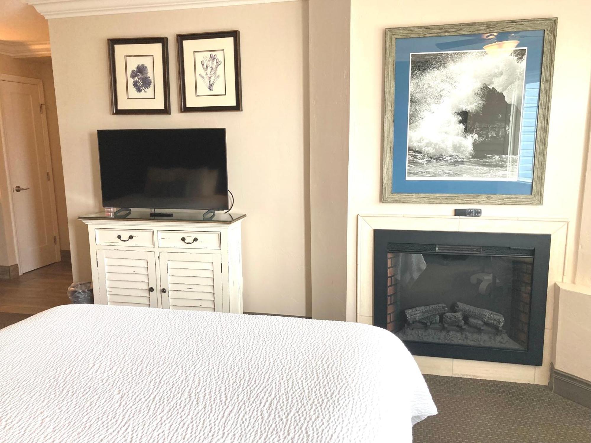 Sand Pebbles Inn Cambria Exterior photo