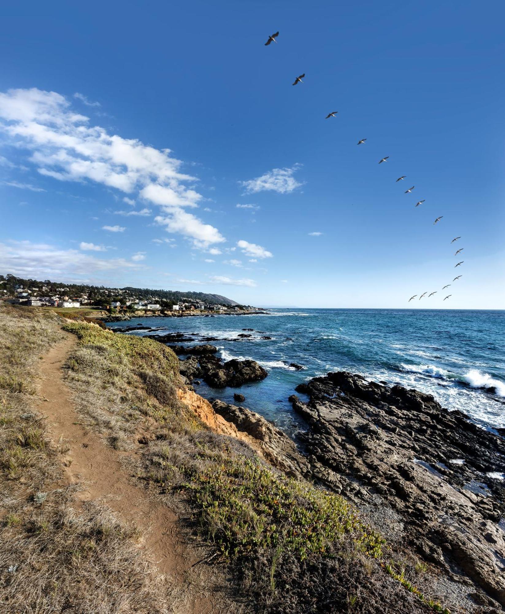 Sand Pebbles Inn Cambria Exterior photo